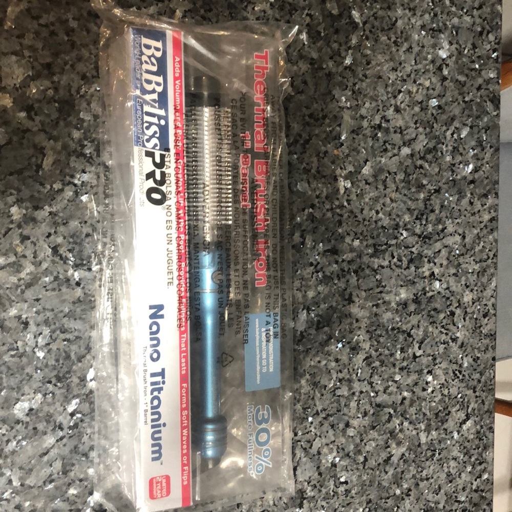 Sold Babybliss PRO NanoTit Thermal Brush